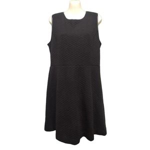 Ann Taylor LOFT Sleeveless Quilted Dress with Faux Leather Trim,‎ Black, Size 10